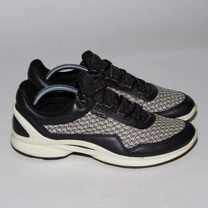 Ecco Biom Fjuel Women's Size 7 (38 EU) Athletic Black Comfort Shoes Sneaker